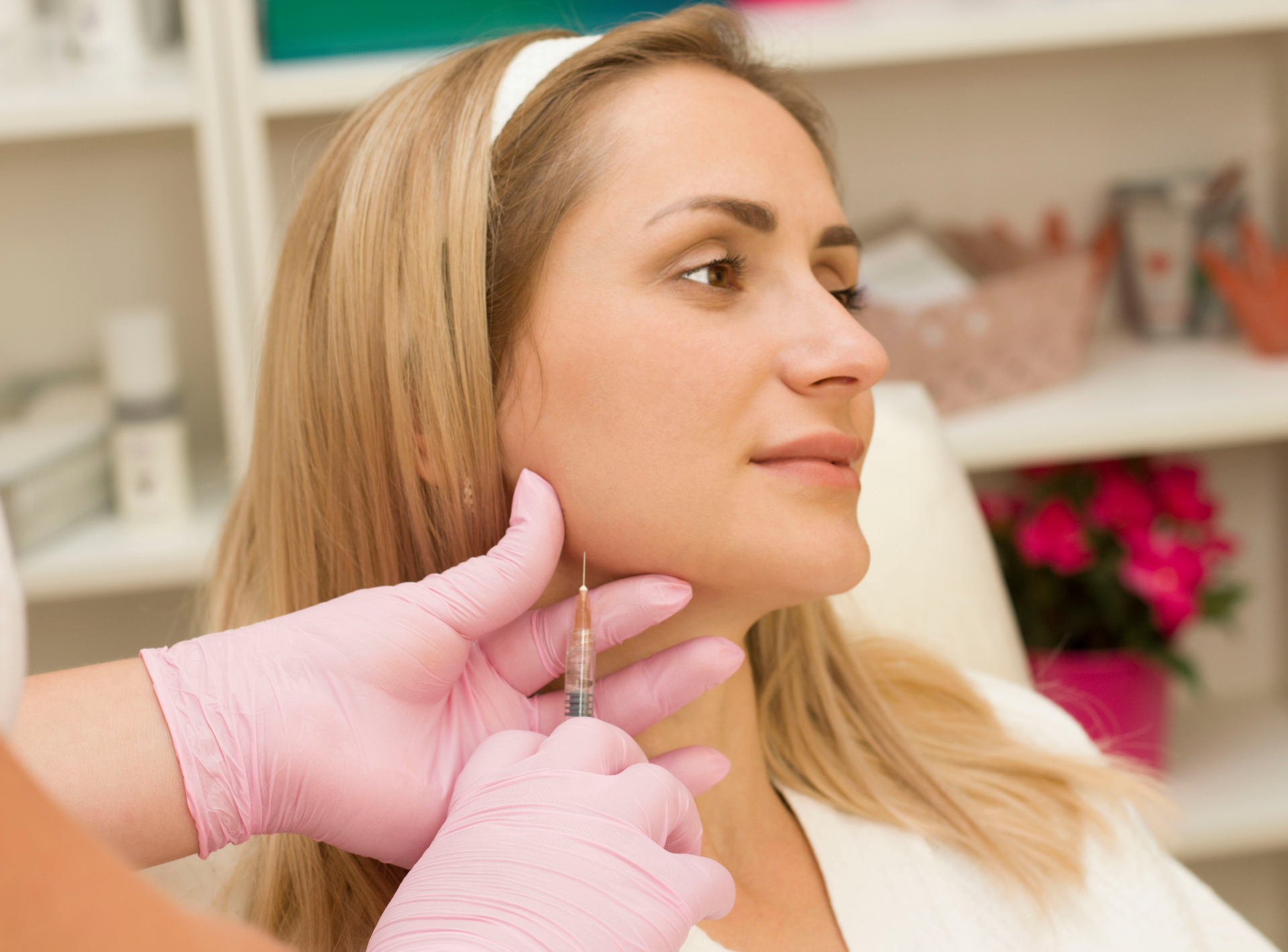 Jawline Filler Injections in Abu Dhabi