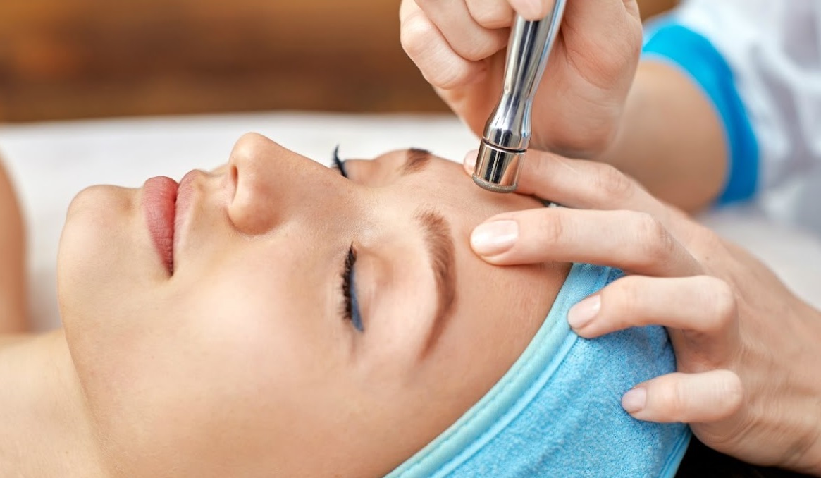Red-carpet Facial in Abu Dhabi